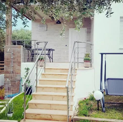 Happy Family Villa *